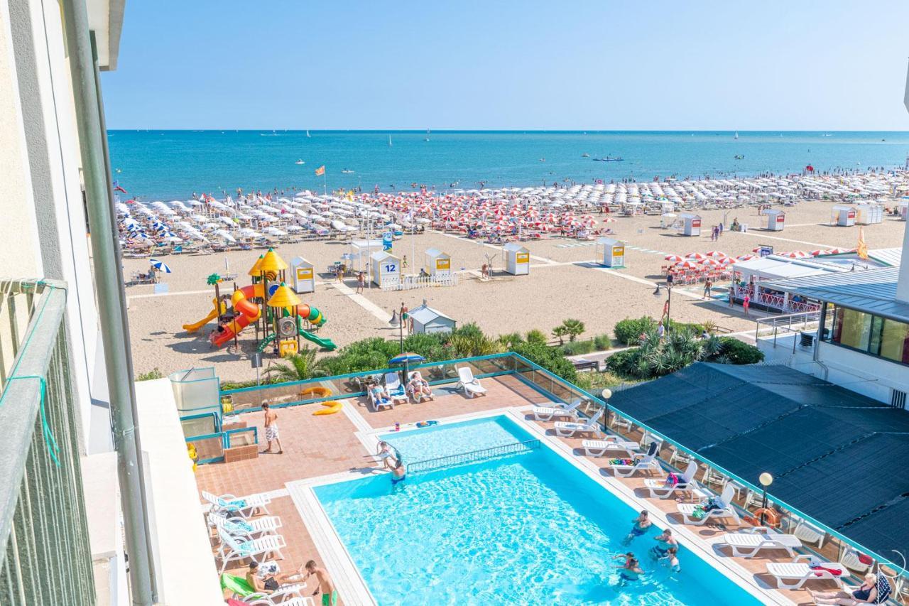 Hotel Touring Caorle Exterior photo